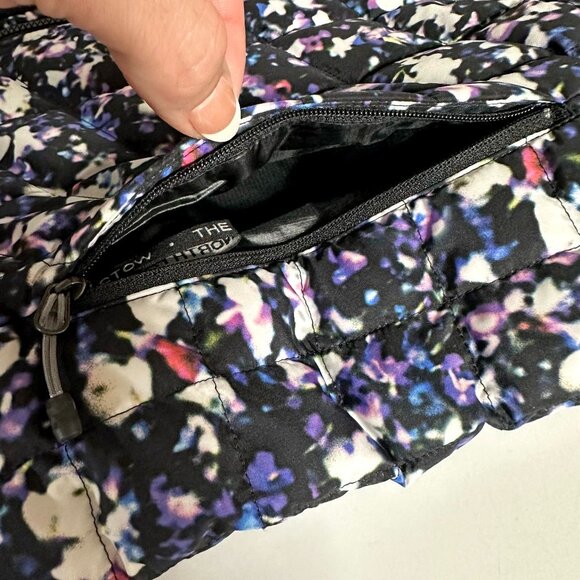 North Face Puff Vest - Picture 9 of 14